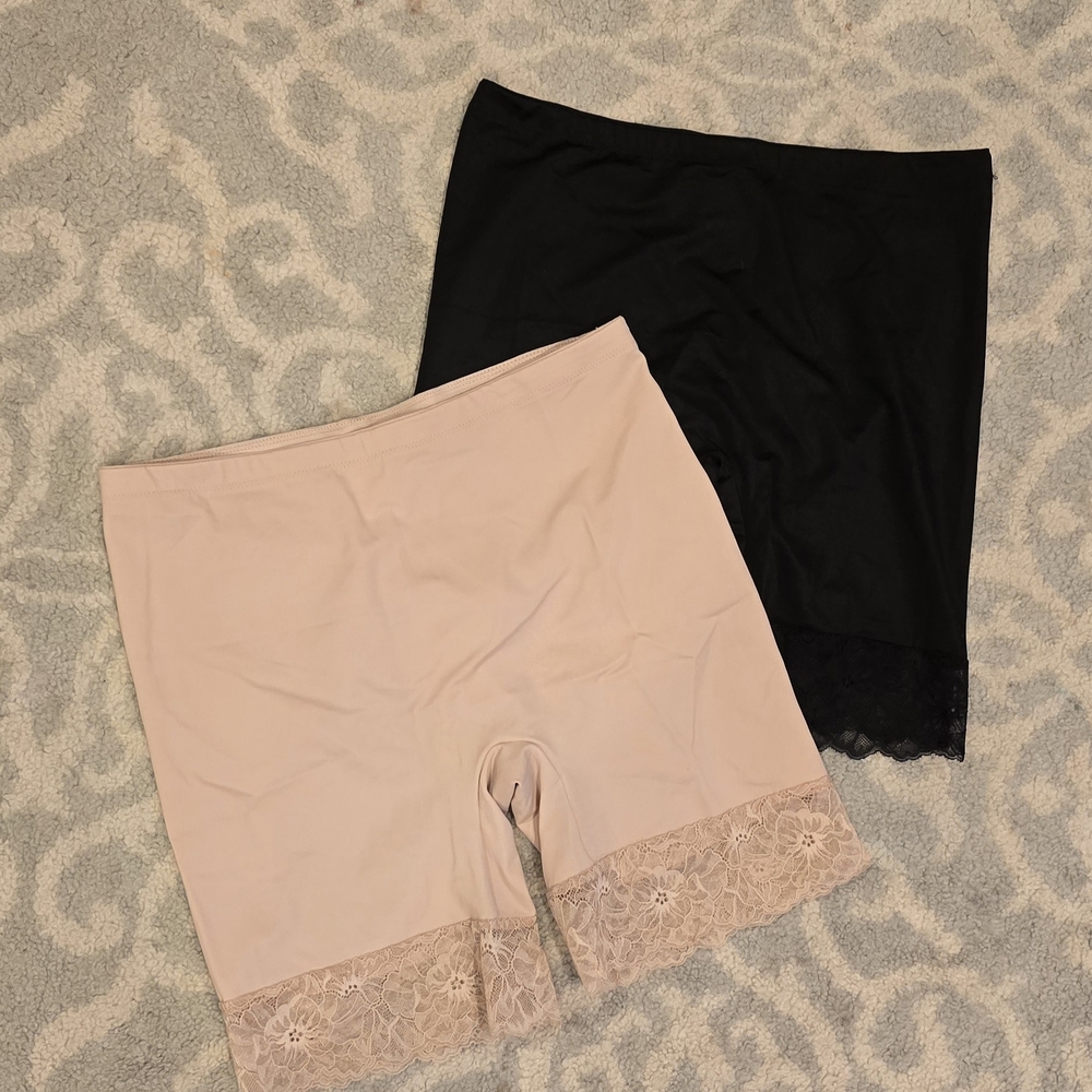 Breezies Black & Blush Lace Trim Shaping Shorts Set